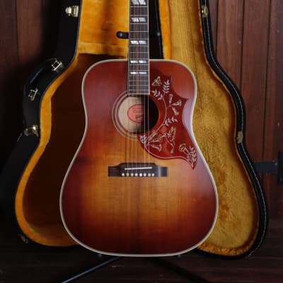 Gibson Custom '60 Hummingbird Reissue Fixed Bridge Acoustic Guitar image 2