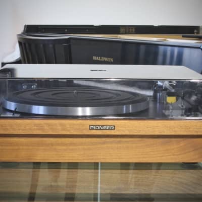 Pioneer Model PL-A25 Turntable 1970s Vintage Record Player Classic Beauty image 6