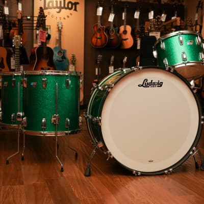 Ludwig Drums - Take a look at this vintage stainless steel drums (24,14,16)  from the_drum_trainer! Photo by:   #LudwigDrums #Vintage #StainlessSteel