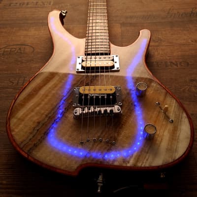 This is insane! Zerberus-Guitars Nemesis model with a top made of 0.2" real Onyx "Boca del Rio" image 2