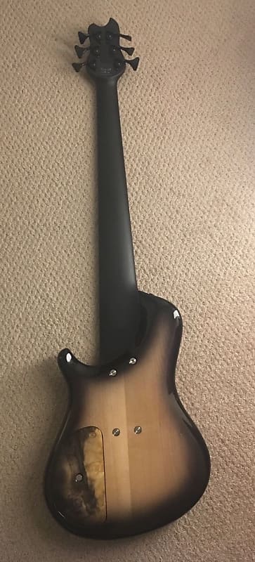 ベース Brubaker KXB6-custom 中古】Brubaker KXB-6 Custom 6-String Bass - 中古楽器の販売