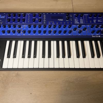 Dave Smith Instruments Mono Evolver 32-Key Monophonic Synthesizer 2006 - 2010 - Blue with Wood Sides