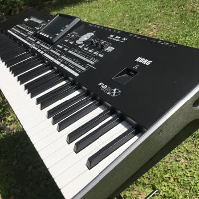 KORG PA3x LE, 76 Note Keyboard, INC:Box, Manual, Rest, Cover