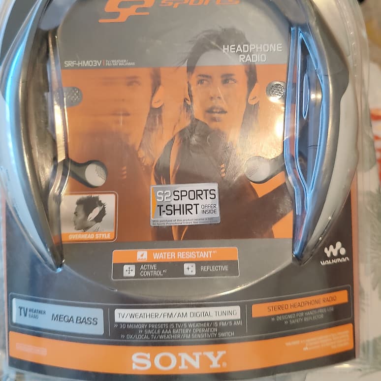 Sony SRFHM03V Sports Walkman Digital Tuning TV / Weather / FM Reverb