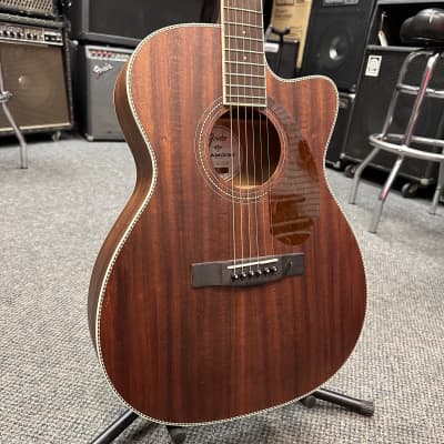 Fender PM-3 Standard Triple-0 All-Mahogany Acoustic Guitar Natural image 2