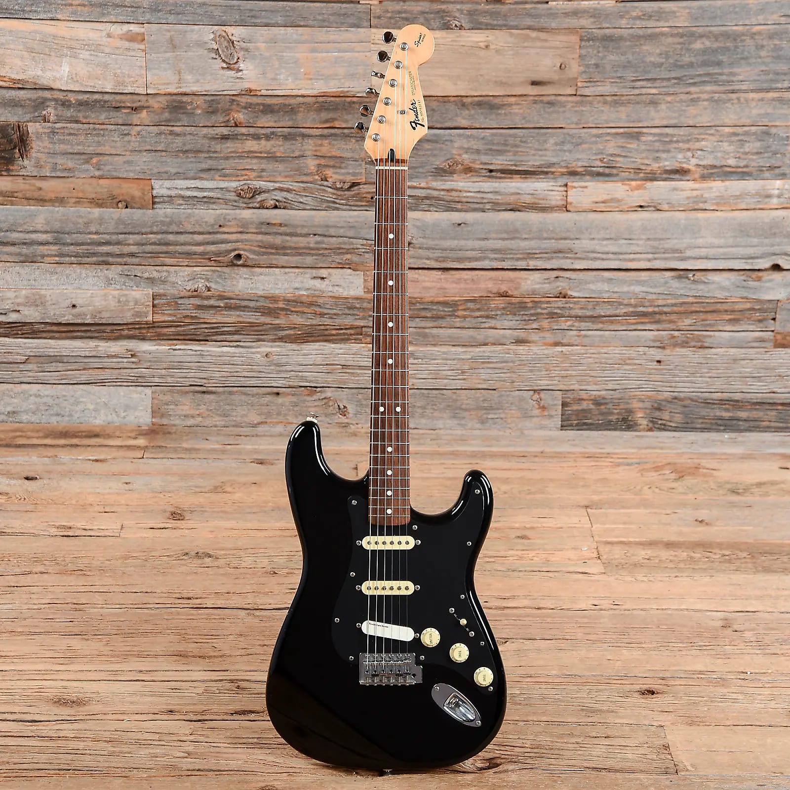Fender Squier Series Standard Stratocaster 1992 - 1996