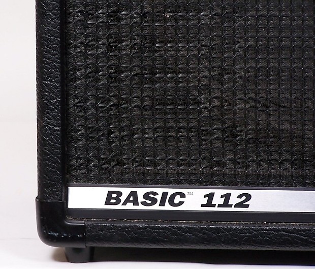 Peavey BASIC 112 ベース　アンプ　ピーヴィー Peavey Basic 112. Versatile mid-sized home bass combo. 4