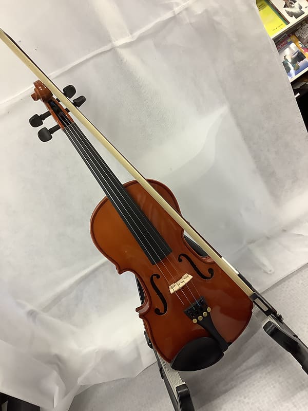 Stentor Student standard 1/2 size violin outfit image 1