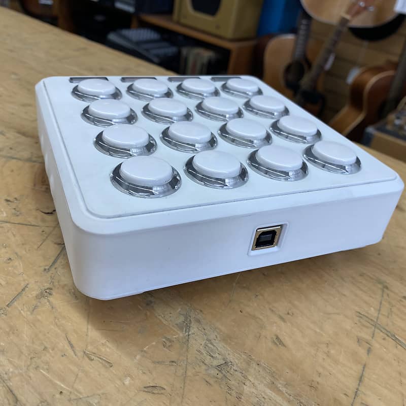 DJ Tech Tools Midi Fighter 3D Midi Controller MF-0005 | Reverb