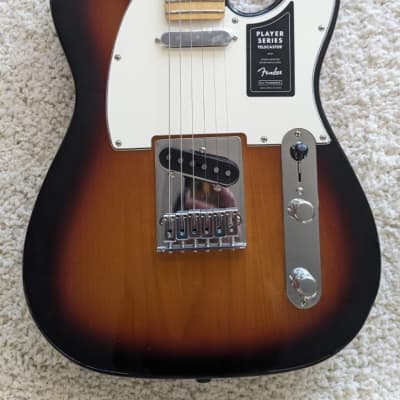 Fender Player Series Telecaster 3 Color Sunburst Finish, Maple Neck - MIM - Demo image 3
