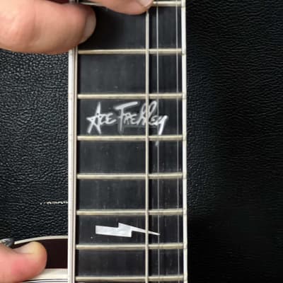Gibson Ace Frehley Signature Les Paul Custom 1997 - Cherry Sunburst image 11