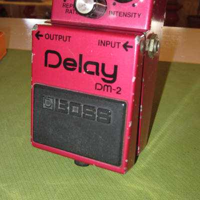 Boss DM-2 Delay Pedal | Reverb