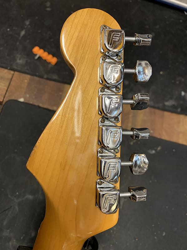 フェルナンデス LIMITED EDITION  ストラトキャスター Fernandes Limited Edition ストラトタイプ 中古品 - メルカリ