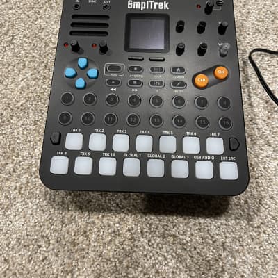 Sonicware SmplTrek Portable Production Sampler | Reverb