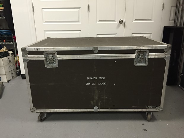 Calzones trunk sale