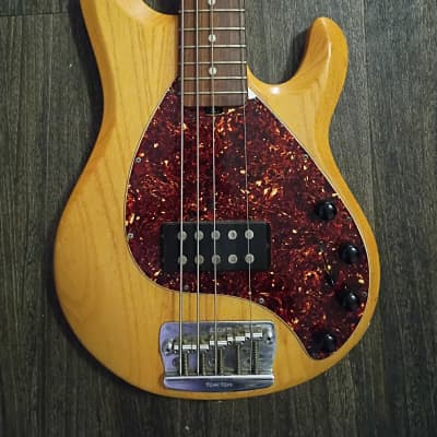 Ernie Ball Music Man StingRay 4 H Special, Translucent