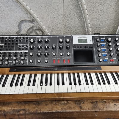 Moog Minimoog Voyager XL 61-Key Monophonic Synthesizer 2010 - Black with Wood Cabinet