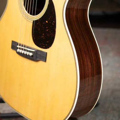 Martin OM-28E Acoustic Guitar with Hardshell Case image 19