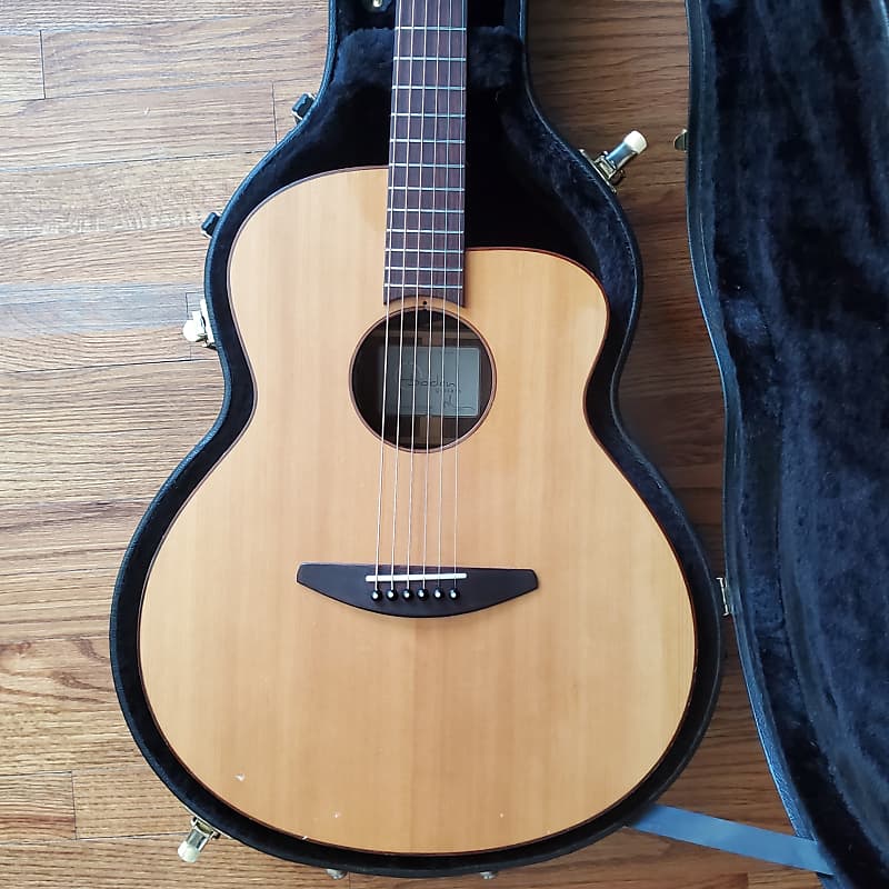 Baden A Style Acoustic Electric Rosewood / Cedar w/ OHSC || Fishman Pickup