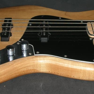状態良しSquire vintage mod 70's JB ダンカンPU Squier by fender Vintage Modified Jazz Bass 70's model MOD