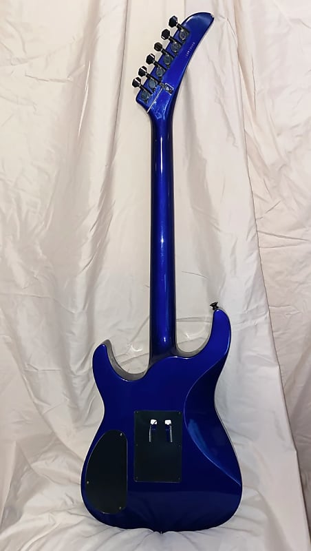 Kramer Baretta FR 404 SD Blue lacquer neck thru/reverse Kramer Baretta FR 404 SD Blue lacquer neck thru/reverse