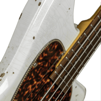 Diego Vila Customs - Austral Bass "Brando" / 2020 - Polaris White - Heavy Relic image 7