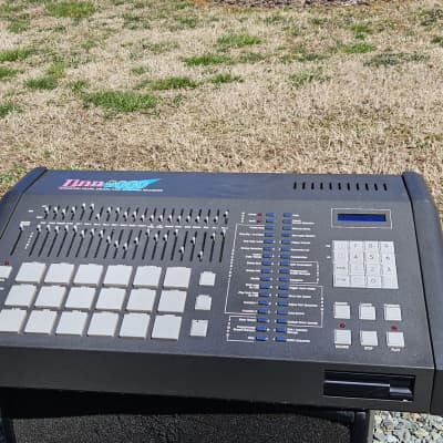 Linn 9000 Integrated Digital Drums / Midi Keyboard Recorder (Forat Mod)