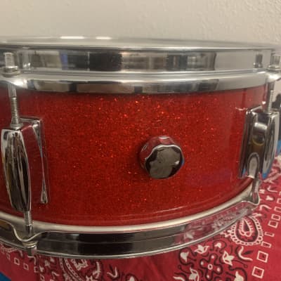 Whitehall Red Sparkle 14x5.5” Snare Drum image 2