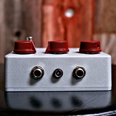 Bowman Audio Endeavors The Bowman Overdrive Transparent Overdrive - Silver with Oxblood Knobs image 7