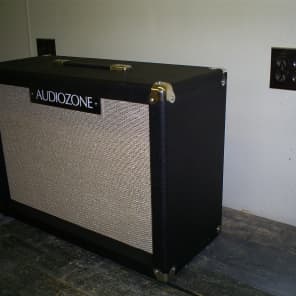 AUDIOZONE  m-47, 2x10 speaker cabinet with jensen mod 10/35 image 3