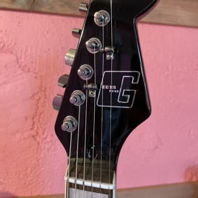 Guyatone 1960’s Sunburst build image 2