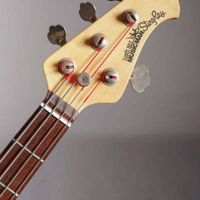 Musicman Stingray ミュージックマン スティングレイ 2004 MUSIC MAN 2004 StingRay 3 EQ H / Limited Edition Radiance