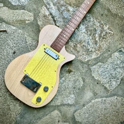 Vintage Decar Stratotone-Style Guitar w/ Harmony Dearmond Hershey Bar Pickup, Formica Top & Back, Plays Great!  Super Rare & Clean, Demo Video image 15