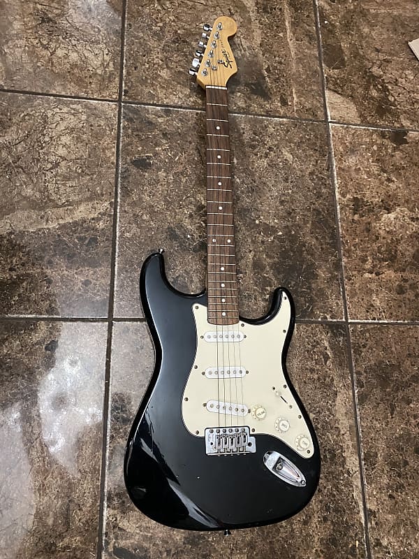 Fender MIM Standard SSS Stratocaster 3 Tone Sunburst | Mim Bass