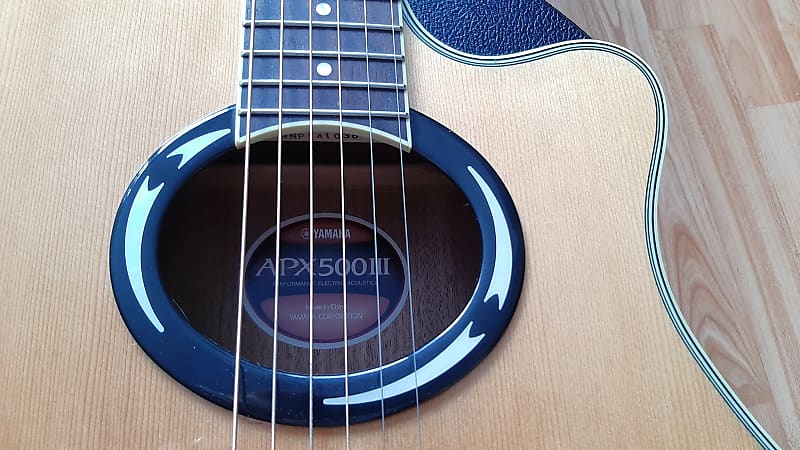 Yamaha APX-500III ac/el guitar with case | Reverb