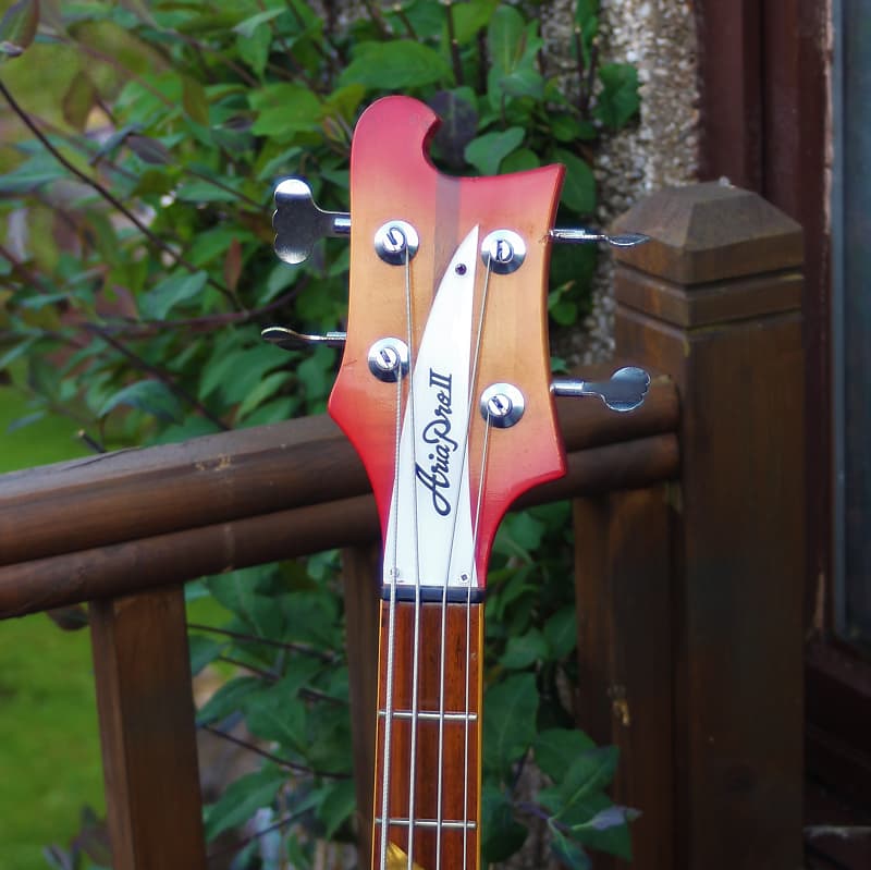 Aria Pro II RB 750 (Rickenbacker 4001 replica) 1981