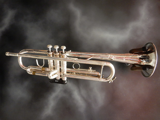 Bach TR200 Step-Up Bb Trumpet image 2