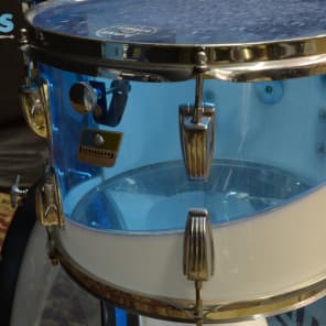 Ludwig 1970s Vistalite 5 PC Drumset Blue and White Swirl image 4