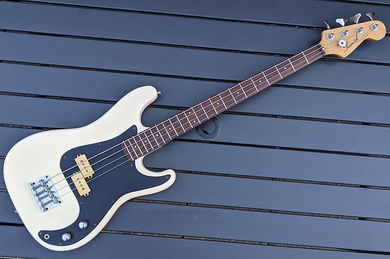 【最終値下げ】Samick B628 PJ W/H ミニベース 最終値下げ】Samick B628 PJ W/H ミニベース 最終値下げ】Samick