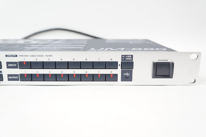 EDIROL UM-880 usb midi interface 【完動品】 Roland EDIROL UM-880 MIDIインターフェイス