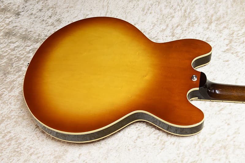 Archtop tribute AT135TTP NEW Light Brown Sunburst / incl. Hard