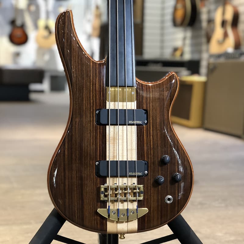 Used Alembic Essence Fretless Bass | Reverb
