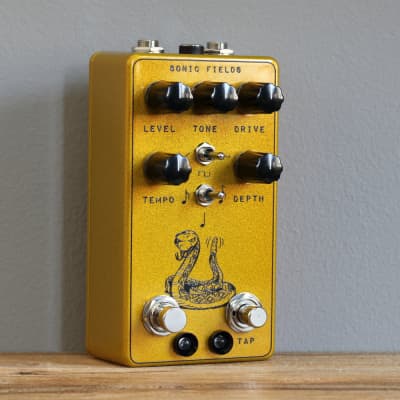 Sonic Fields RattleSnake tremolo / overdrive image 3