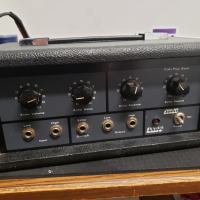 Univox EC-100 Tape Echo w/Cartridge | ~1970 | Poor Condition for sale
