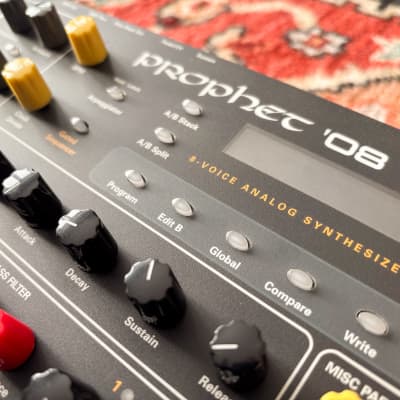 Dave Smith Instruments Prophet 08 PE Desktop 8-Voice Desktop Synthesizer 2012 - 2016 - Black with Wood Sides