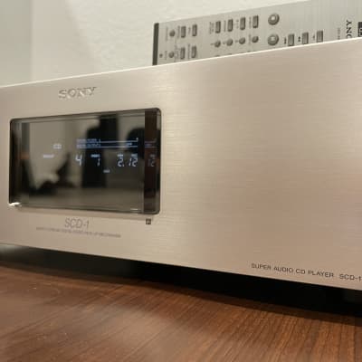 Sony  SCD-1 Super Audio CD Player with original remote control  Silver image 8