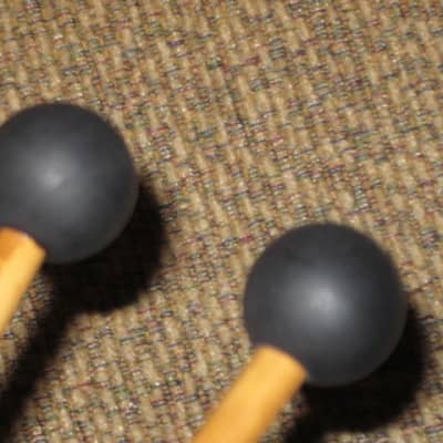 ONE pair new old stock (with packaging) Vic Firth M5 American Custom Keyboard Medium Hard Rubber Mallets, 1" Balls, for Xylophone (Xylo), Marimba, and Vibes. (VIC-M5) black hard rubber 1" balls, birch natural wood shafts (sticks) image 10