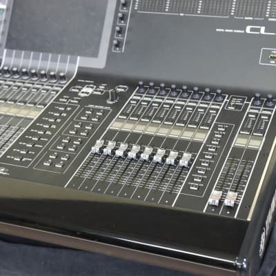 Yamaha CL5 72-Channel Digital Mixing Console CG00ZQQ image 3