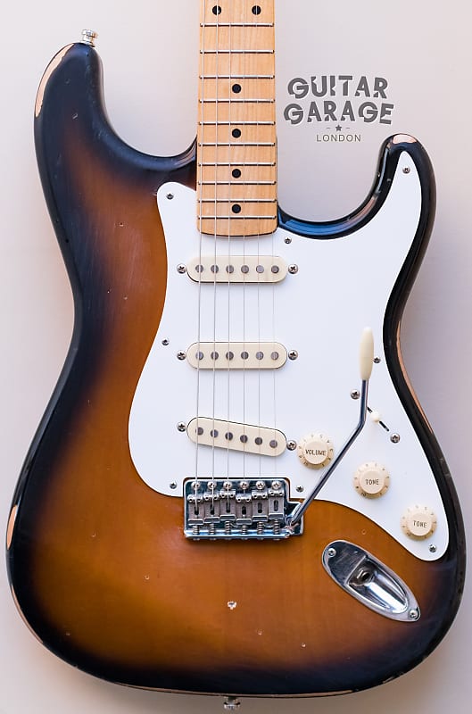 1997 Fender Japan 54 Vintage Reissue Stratocaster Sunburst Relic maple neck  guitar - CIJ