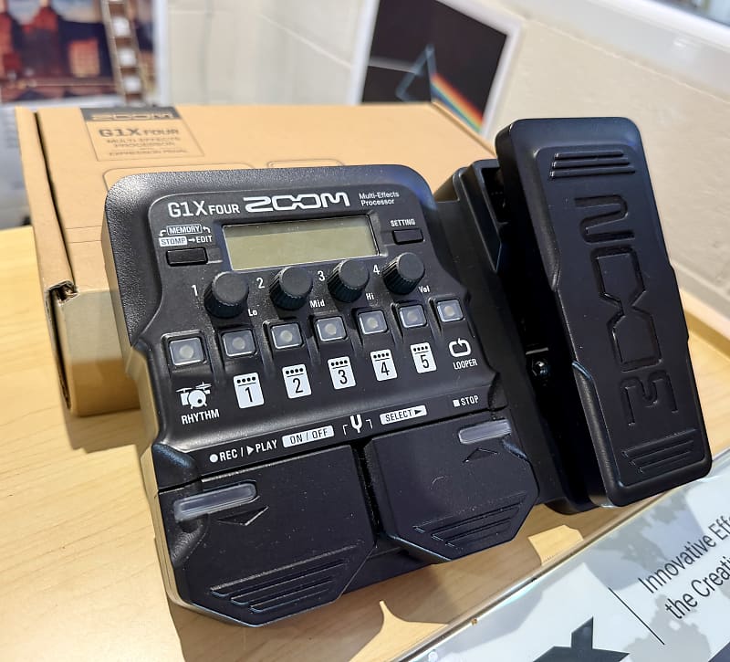 Zoom G1X Four